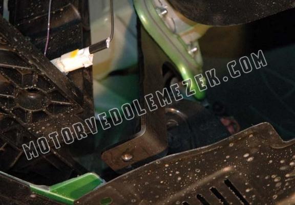 Steel skid plate for Mazda 2
