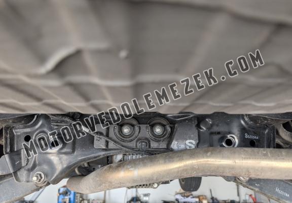 Steel diferential skid plate for Subaru Forester