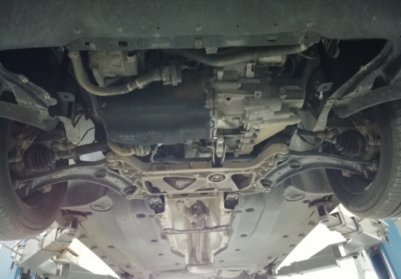 Acél motor, sebességváltó, hűtő, első lökhárító védőlemez VW Tayron