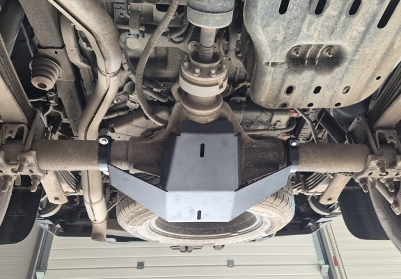 Acél hátsó differenciálmű védőlemez Ford Ranger