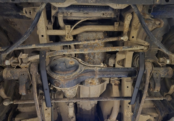 Aluminium motor, kapcsolószekrény védőlemez Suzuki Jimny