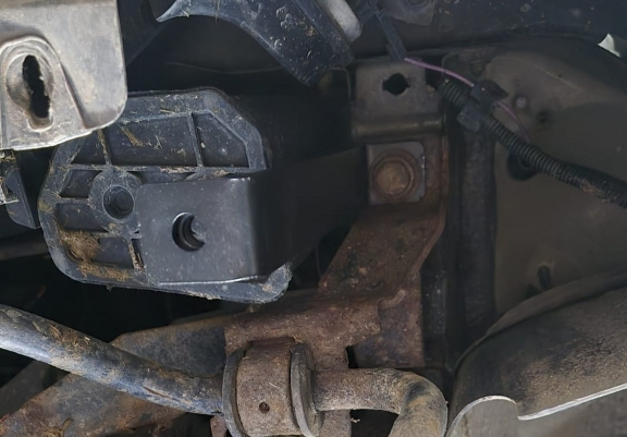 Acél kapcsolószekrény, hűtő védőlemez Renault Twingo