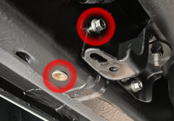 Alumínium differenciálmű, osztómű védőlemez Toyota Hilux